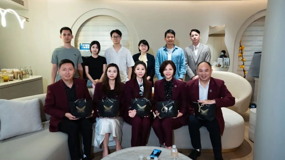 第7期校友大讲堂:走进Airlee爱尔丽医美